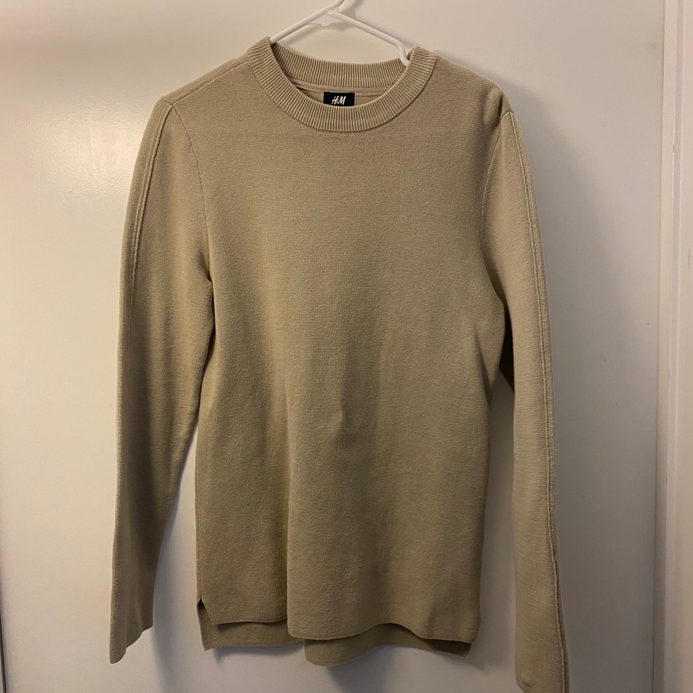 H&M tan long sleeve - Size Small